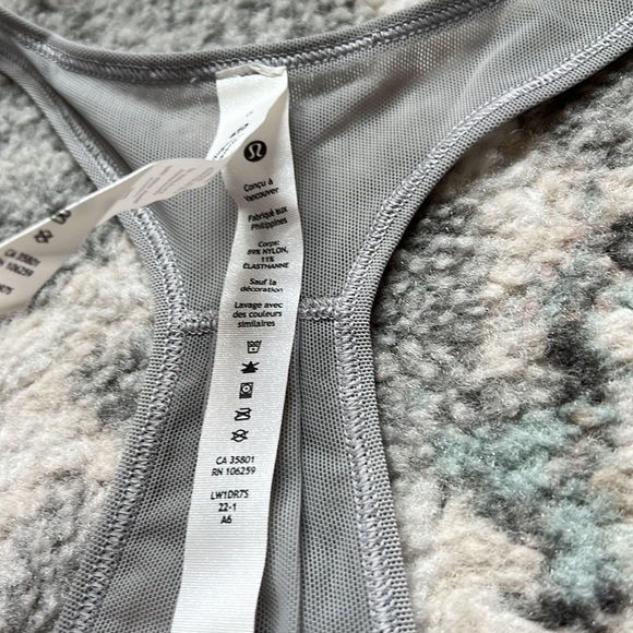 Lululemon 105 singlet tank - Picture 3 of 7